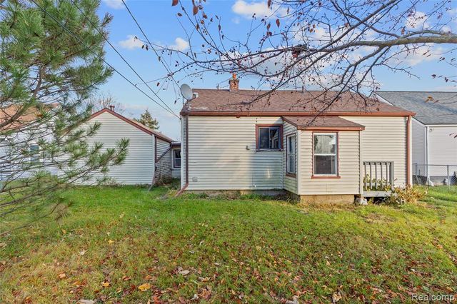 27861 Bohnhoff Street, Roseville, MI 48066