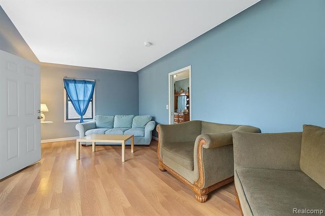 27861 Bohnhoff Street, Roseville, MI 48066