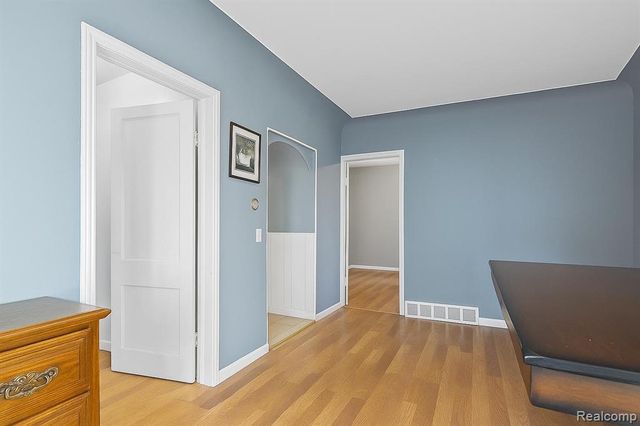 27861 Bohnhoff Street, Roseville, MI 48066