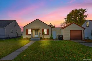 27861 Bohnhoff Street, Roseville, MI 48066