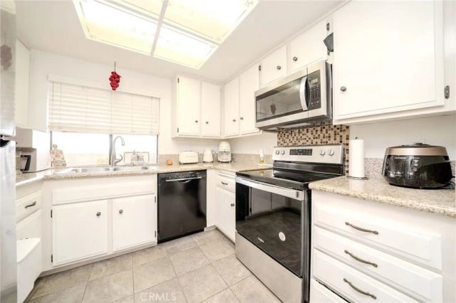 13526 La Jolla, La Mirada, CA 90638