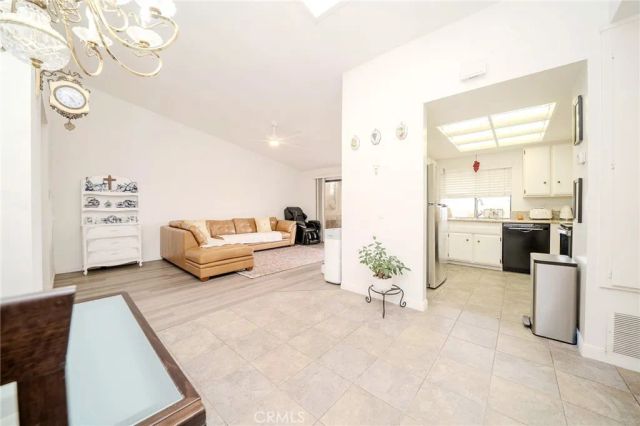 13526 La Jolla, La Mirada, CA 90638