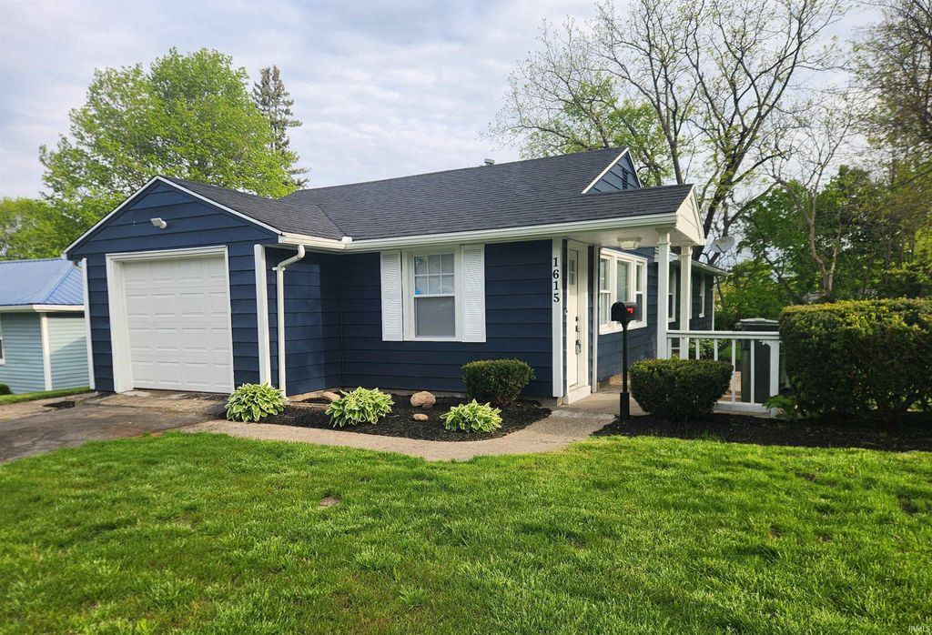 1615 Altgeld Street, South Bend, IN 46614