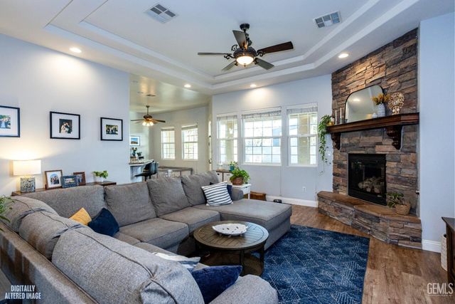 11115 Efada Drive, Bakersfield, CA 93312