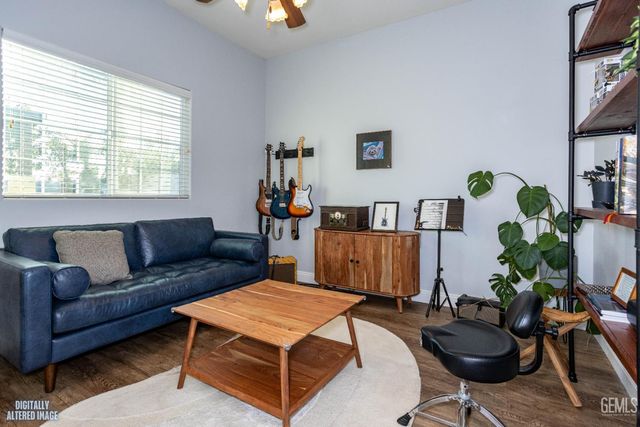 11115 Efada Drive, Bakersfield, CA 93312