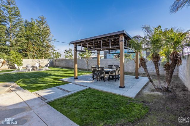 11115 Efada Drive, Bakersfield, CA 93312