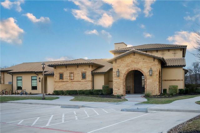1630 Briscoe Manor Court, College Station, TX 77845