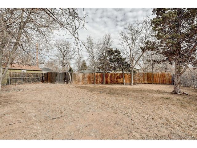 736 Fulton St, Aurora, CO 80010