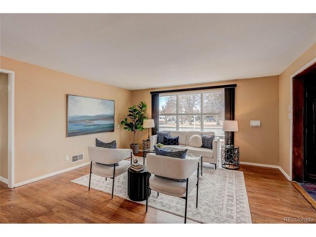 736 Fulton St, Aurora, CO 80010