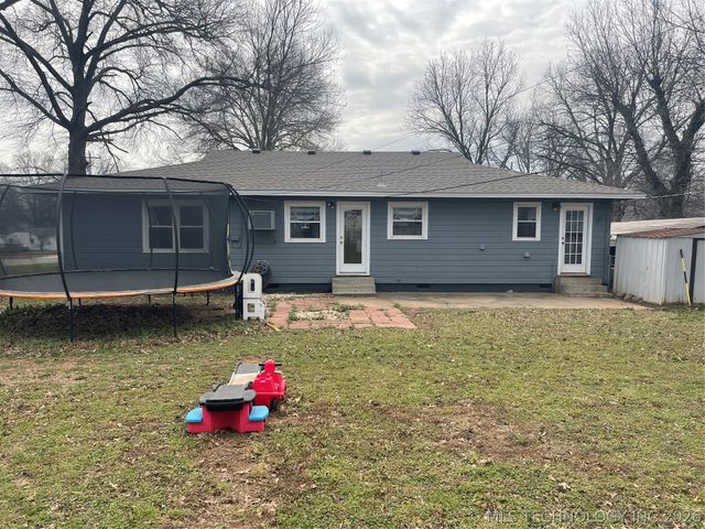 205 W Kaw Avenue, Cleveland, OK 74020