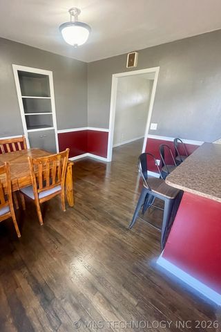 205 W Kaw Avenue, Cleveland, OK 74020