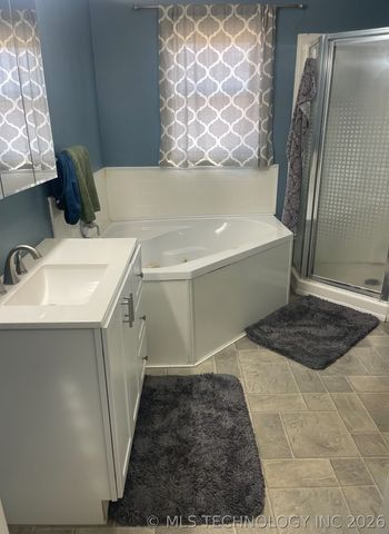 205 W Kaw Avenue, Cleveland, OK 74020