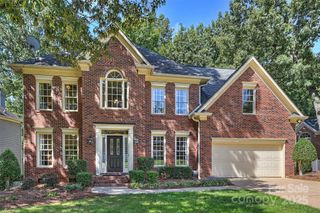 11728 Sir Francis Drake Drive, Charlotte, NC 28277