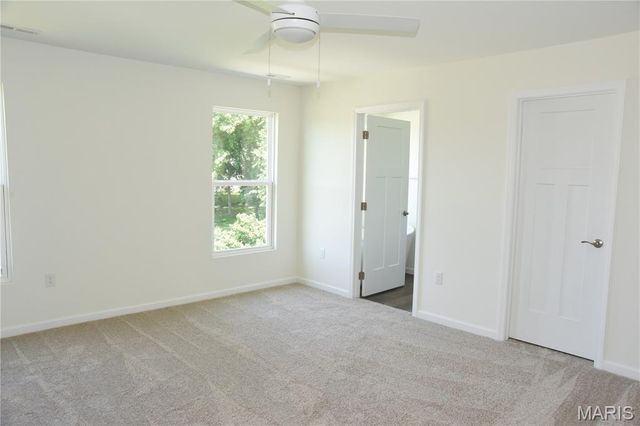 3160 Birmingham Drive, Glen Carbon, IL 62034