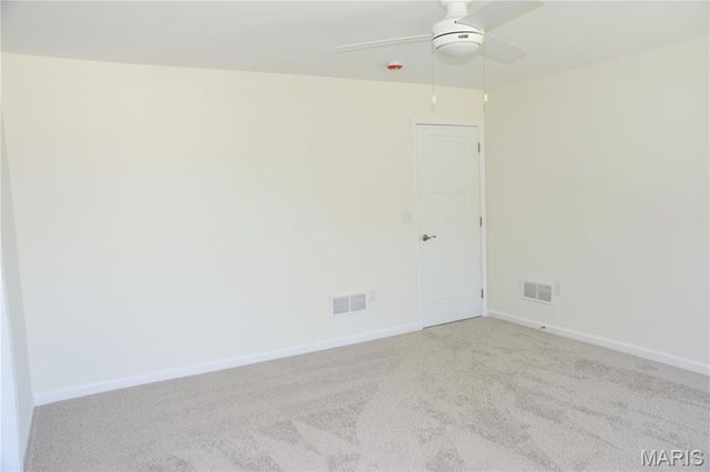 3160 Birmingham Drive, Glen Carbon, IL 62034