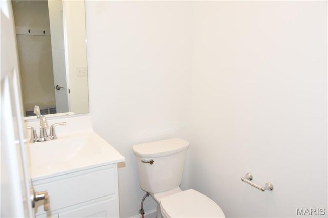 3160 Birmingham Drive, Glen Carbon, IL 62034