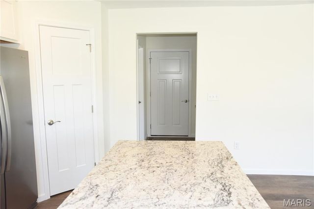 3160 Birmingham Drive, Glen Carbon, IL 62034