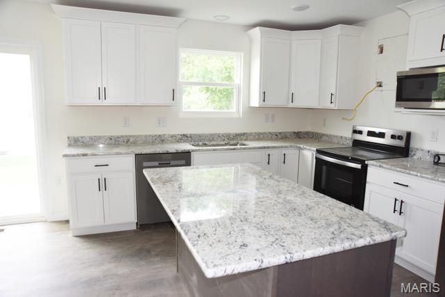 3160 Birmingham Drive, Glen Carbon, IL 62034