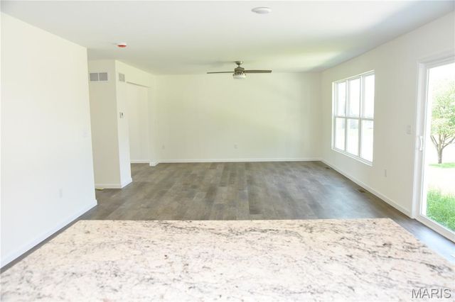 3160 Birmingham Drive, Glen Carbon, IL 62034