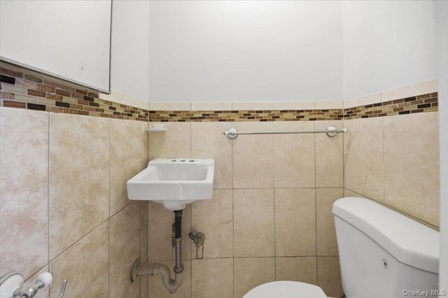 4158 Baychester Avenue, Bronx, NY 10466