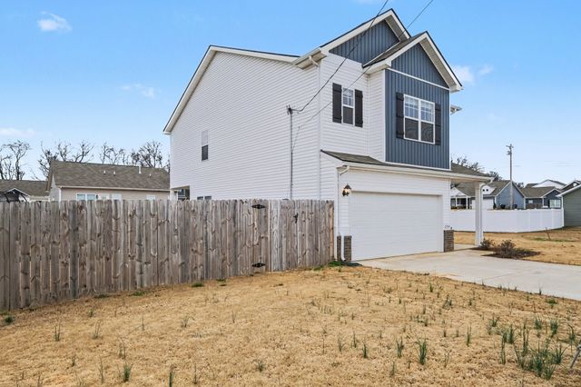 2304 Madeline Ct, Columbia, TN 38401