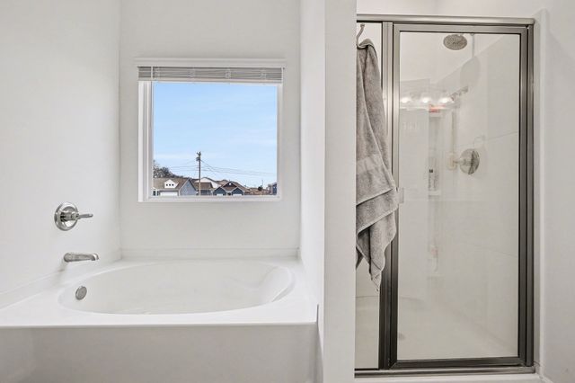 2304 Madeline Ct, Columbia, TN 38401