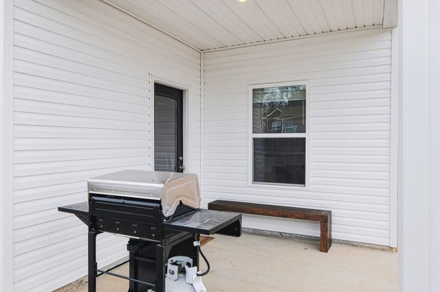 2304 Madeline Ct, Columbia, TN 38401