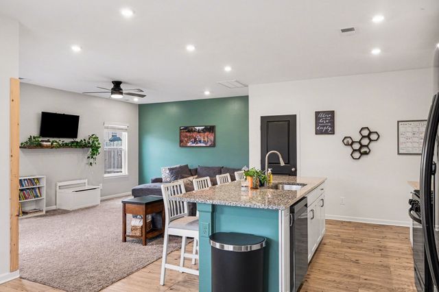 2304 Madeline Ct, Columbia, TN 38401