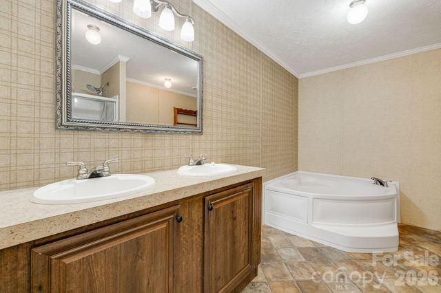 403 Youngs Gap Road, Fletcher, NC 28732