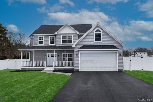 65 Doane Avenue, Bellport, NY 11713