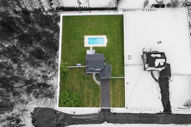 65 Doane Avenue, Bellport, NY 11713