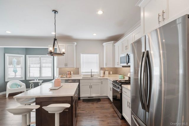 65 Doane Avenue, Bellport, NY 11713