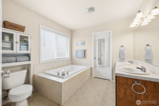 6810 83rd Street Ct E, Puyallup, WA 98371