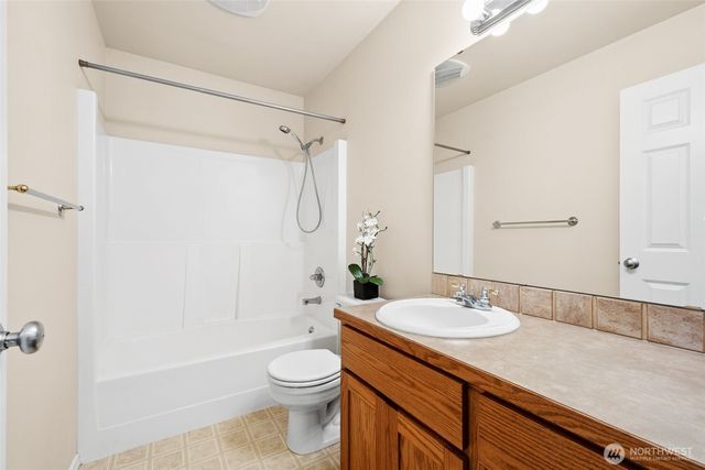 6810 83rd Street Ct E, Puyallup, WA 98371