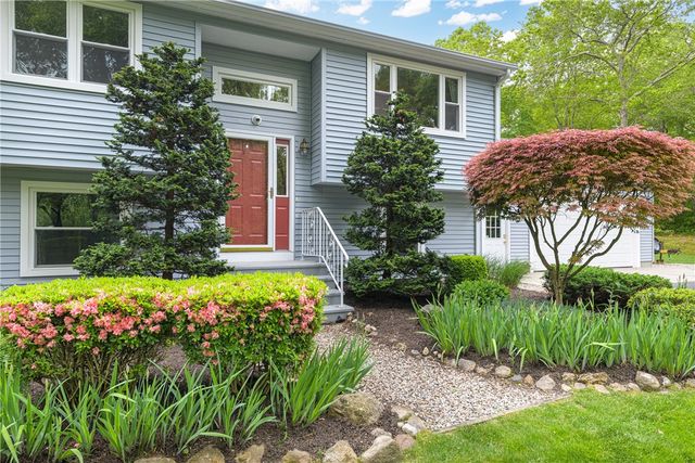 101 Huckleberry Road, North Kingstown, RI 02852