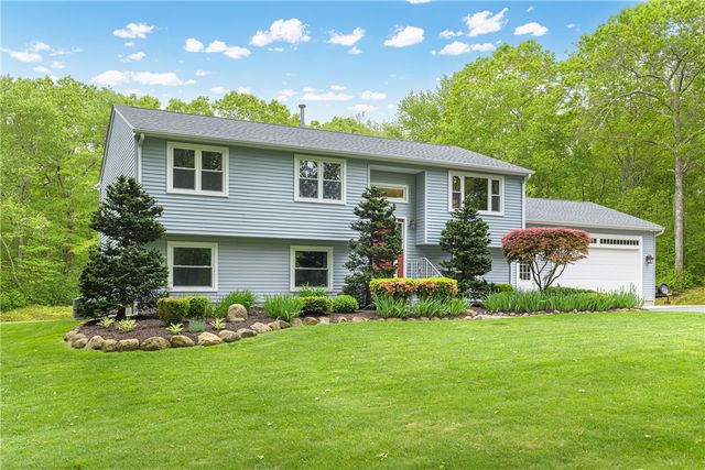 101 Huckleberry Road, North Kingstown, RI 02852
