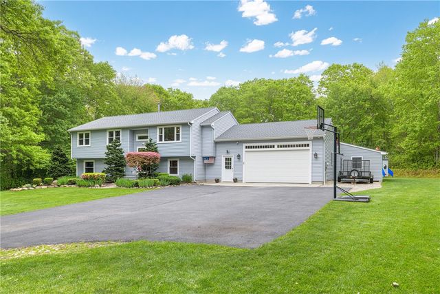 101 Huckleberry Road, North Kingstown, RI 02852