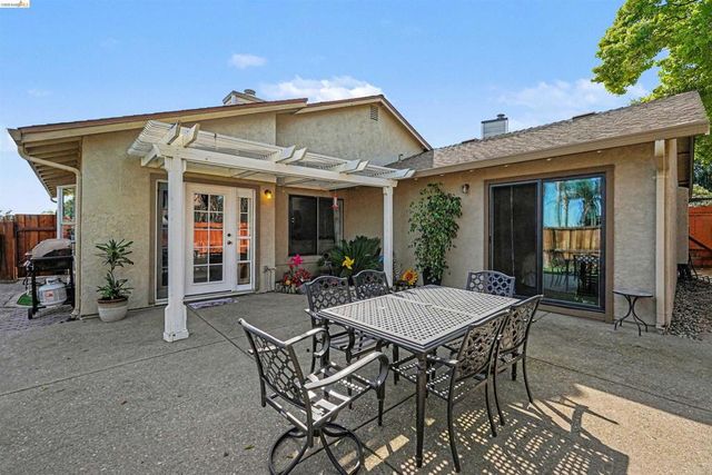 80 Mandeville Ct, Oakley, CA 94561