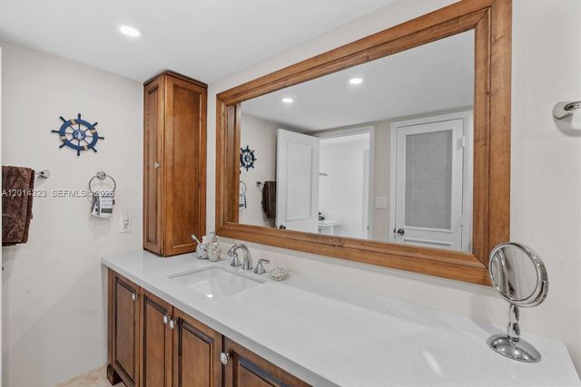 2100 S Ocean Ln 1704, Fort Lauderdale, FL 33316