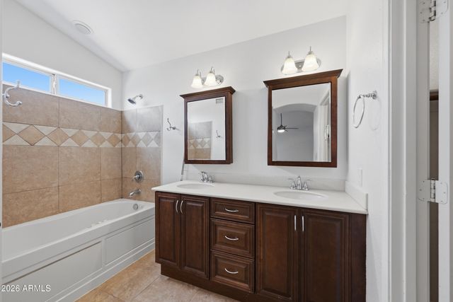 3906 E KIMBERLY Way, Phoenix, AZ 85050