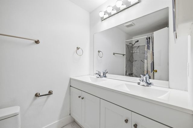 941 Crystal Lake Drive 207, Deerfield Beach, FL 33064