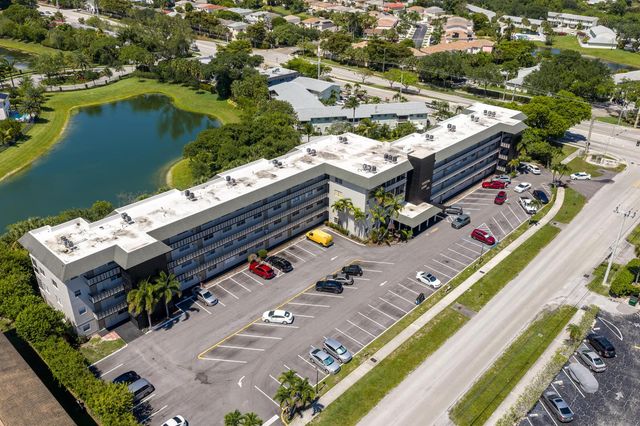 941 Crystal Lake Drive 207, Deerfield Beach, FL 33064