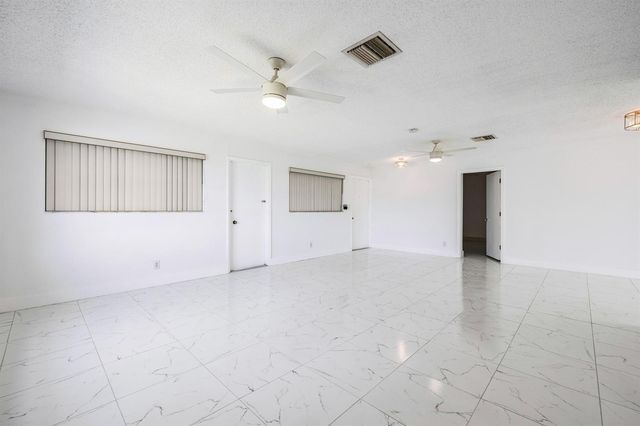 941 Crystal Lake Drive 207, Deerfield Beach, FL 33064