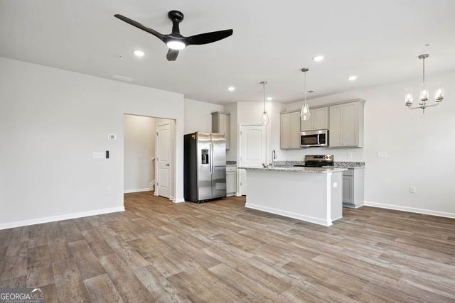 11516 Kimberly Way, Hampton, GA 30228