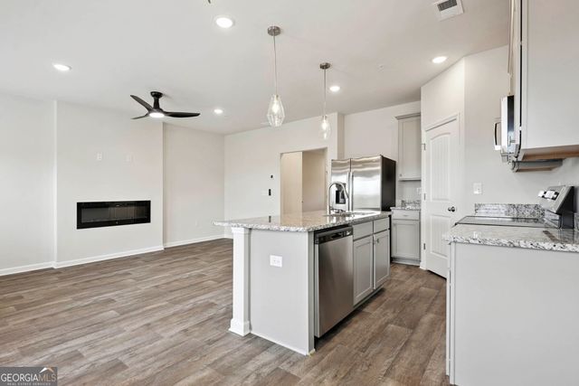 11516 Kimberly Way, Hampton, GA 30228