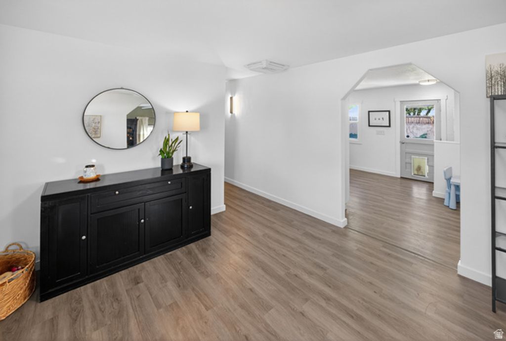 Image 16 of property listing at 4375 W 5135 S, Kearns, UT 84118
