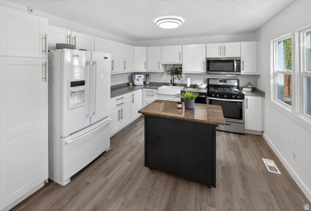 Image 17 of property listing at 4375 W 5135 S, Kearns, UT 84118