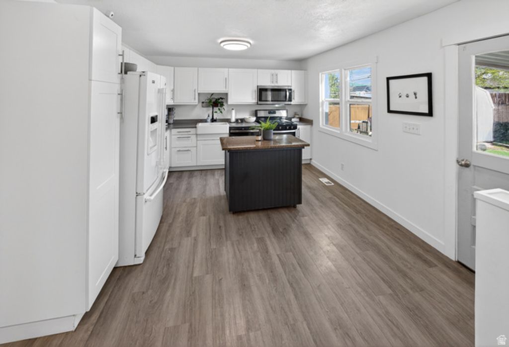 Image 18 of property listing at 4375 W 5135 S, Kearns, UT 84118