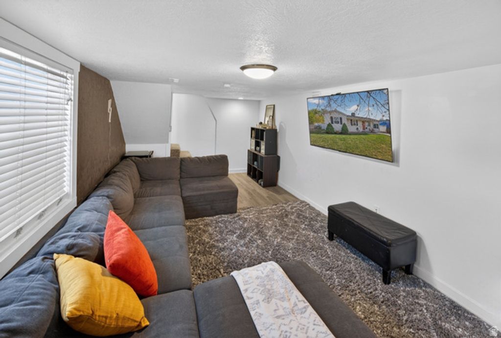 Image 31 of property listing at 4375 W 5135 S, Kearns, UT 84118