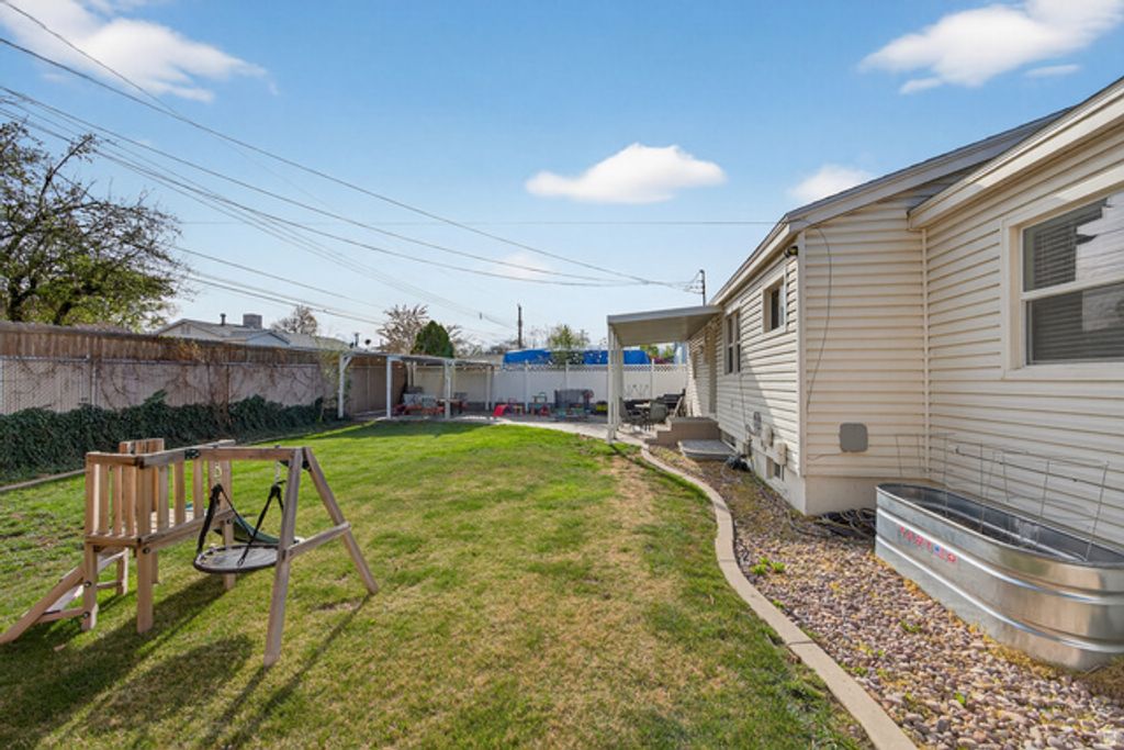 Image 7 of property listing at 4375 W 5135 S, Kearns, UT 84118